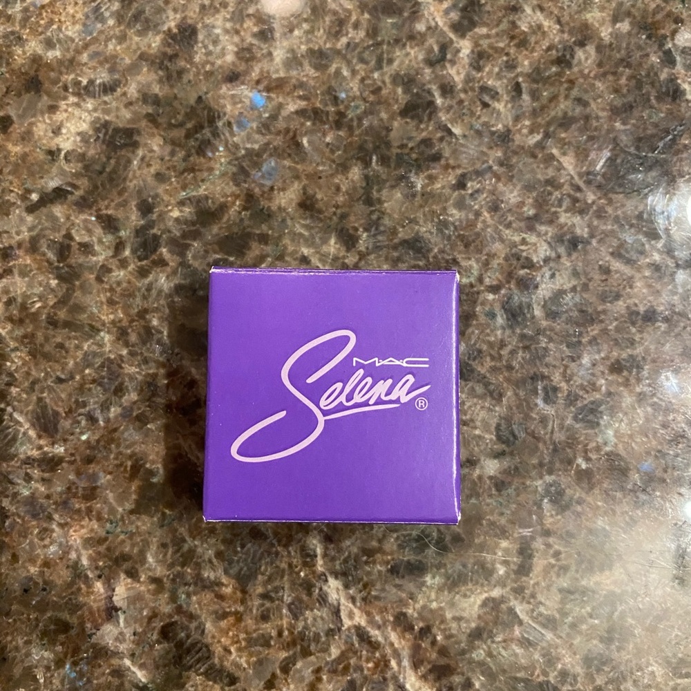 MAC Selena Eyeshadow in Is It the Beat